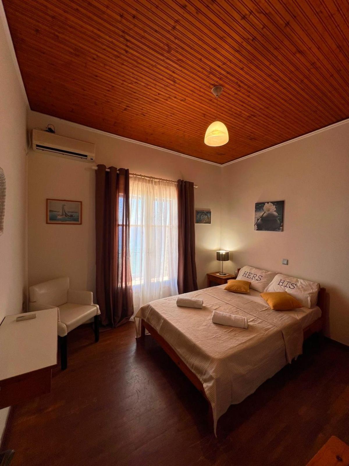 Stefanos Apartments By Sv Alians アギオス・ゴルディオス エクステリア 写真