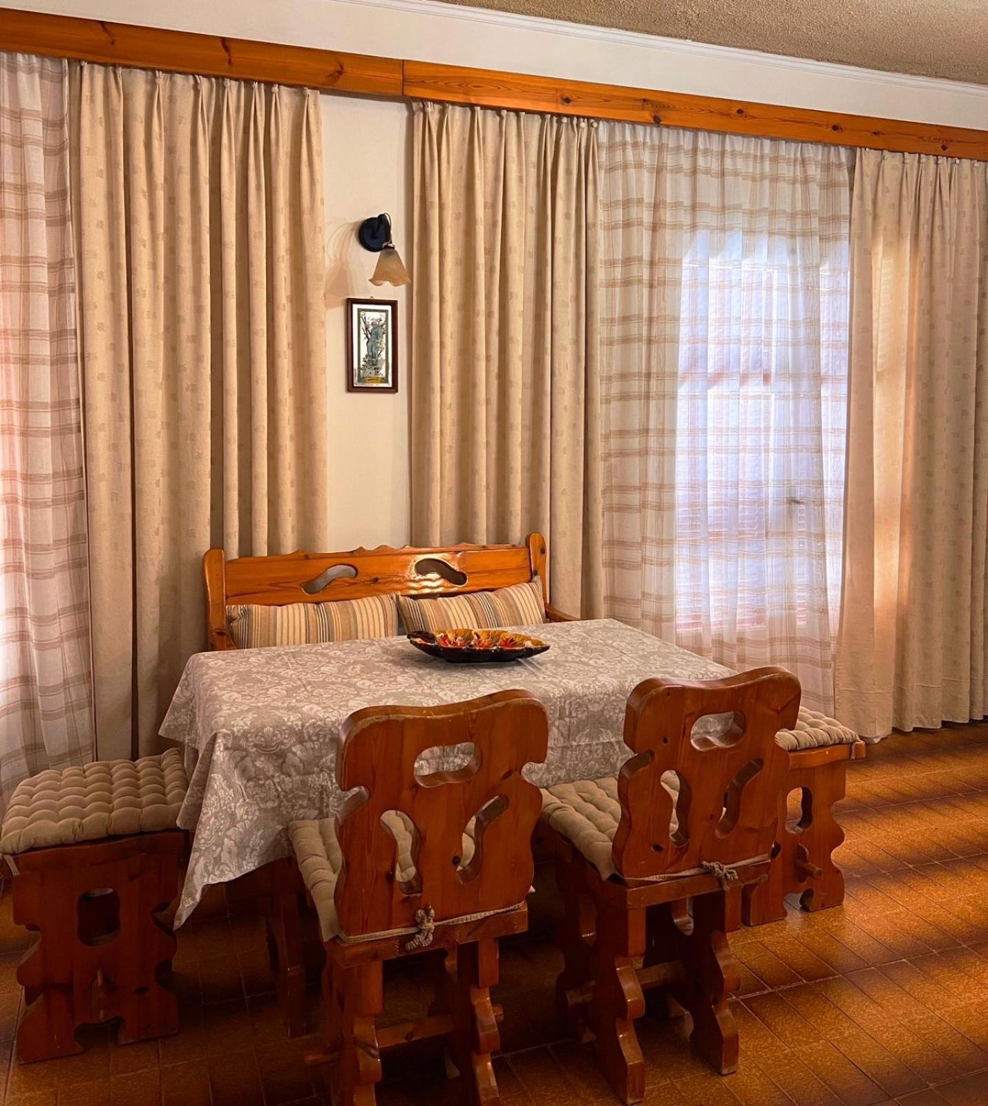 Stefanos Apartments By Sv Alians アギオス・ゴルディオス エクステリア 写真
