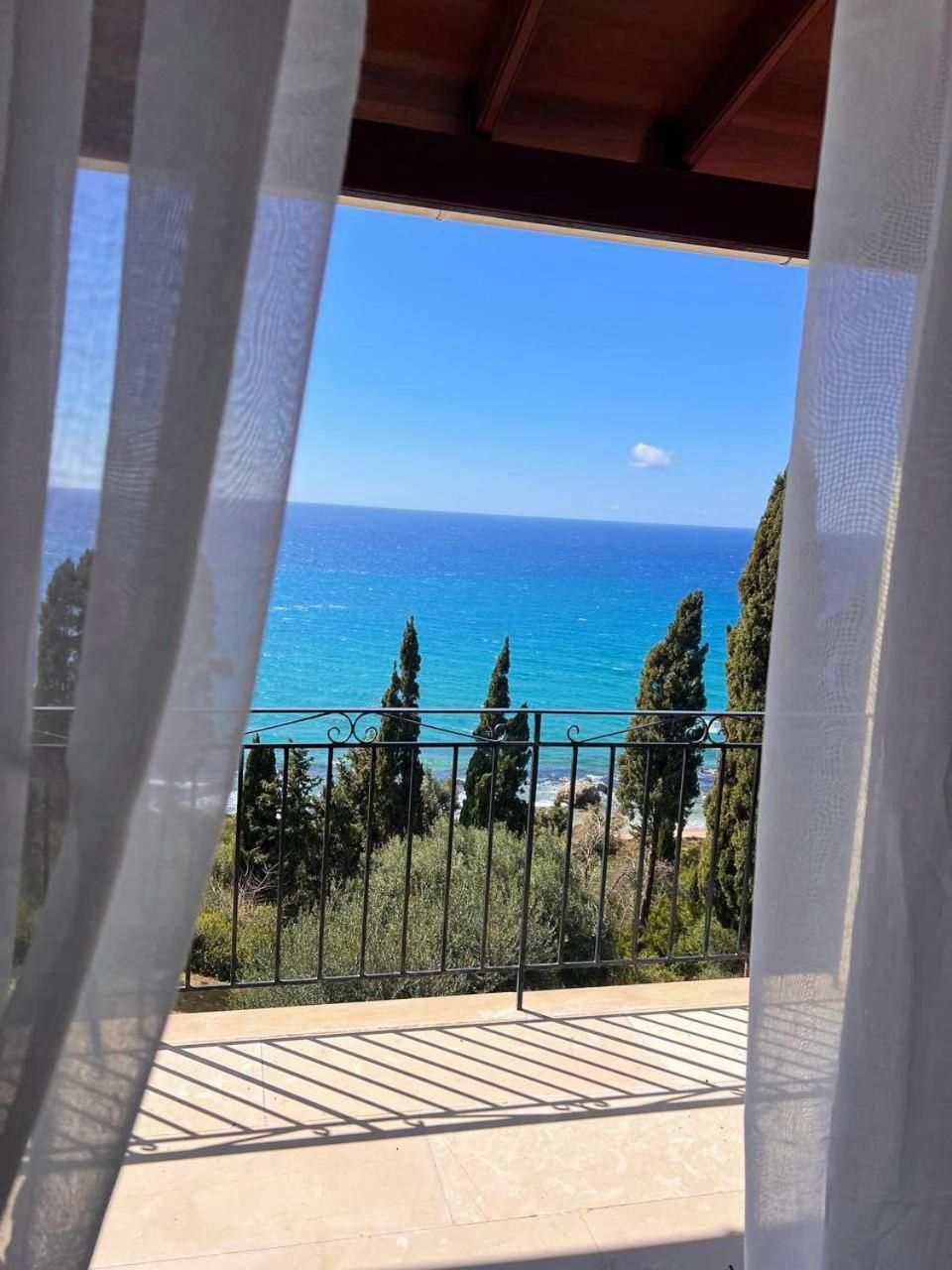 Stefanos Apartments By Sv Alians アギオス・ゴルディオス エクステリア 写真